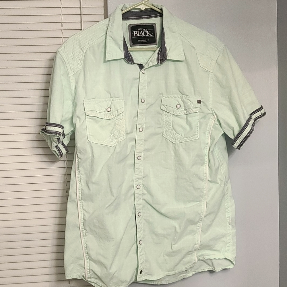 Buckle Black S/S Button Down